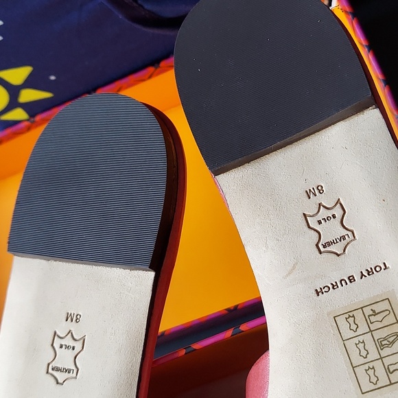 Tory Burch Women's Eleanor Slide Sandals. Check pictures well. Like new - Picture 6 of 8